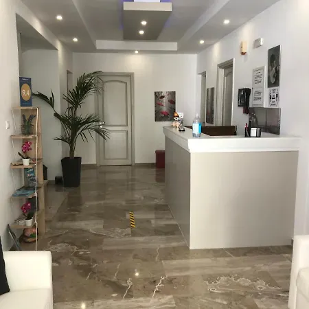 瓦西莉基客房酒店 2* Páros