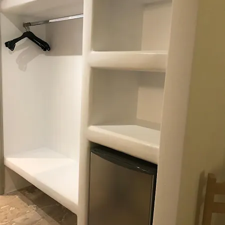 Vassiliki Pensionat 3*